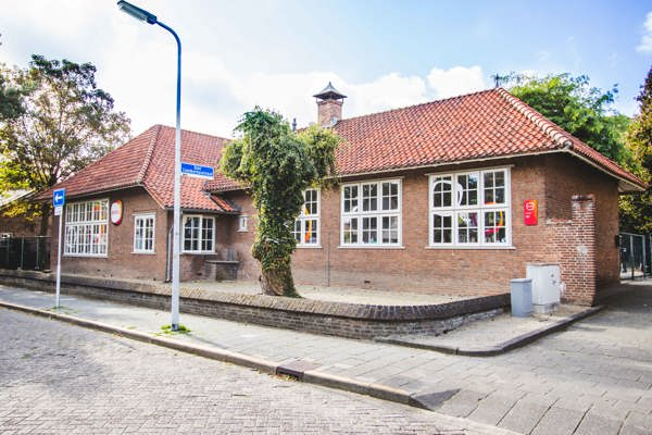 Van Meeuwenstraat 14, Rosmalen